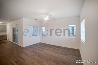 12153 Coal Crk Wy in Rancho Cordova, CA - Building Photo - Building Photo