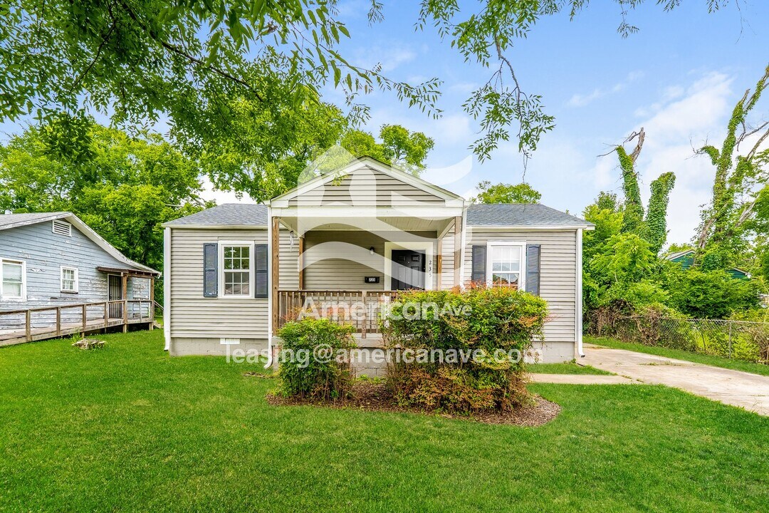 235 S Park Rd SW in Birmingham, AL - Building Photo