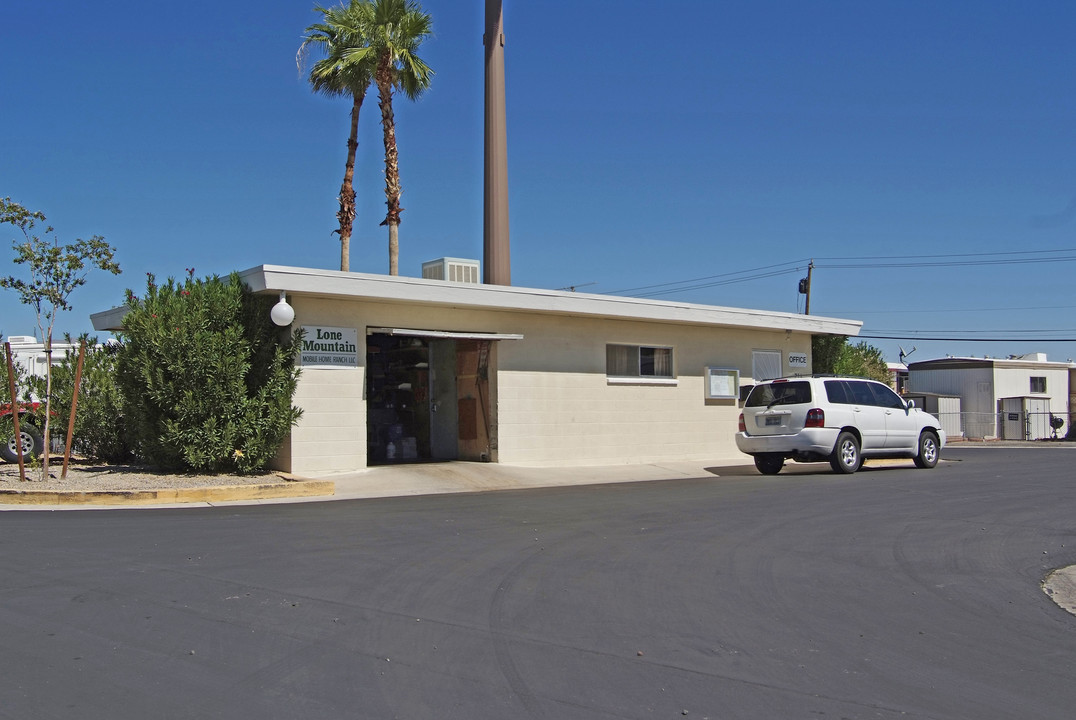 Lone Mountain in Las Vegas, NV - Building Photo