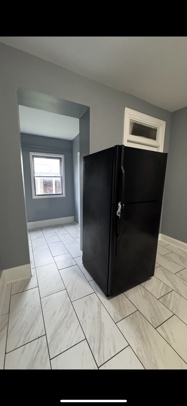 3313 W 38th Pl, Unit 1 in Chicago, IL - Foto de edificio - Building Photo