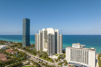 Ocean One in Sunny Isles Beach, FL - Building Photo - Building Photo