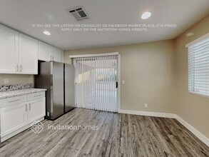 7809 Olympus Ave, Unit 7113 in Las Vegas, NV - Foto de edificio - Building Photo