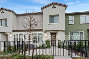 3011 Mesmerizing Walk in Sacramento, CA - Building Photo