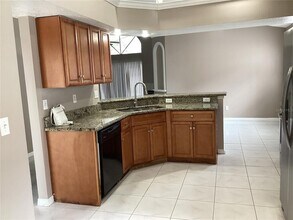572 Lancer Oak Dr in Apopka, FL - Building Photo - Building Photo