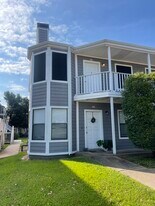 4441 Old College Rd, Unit #4201 in Bryan, TX - Building Photo