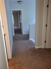 621 Finnegan Ln in West Columbia, SC - Building Photo - Building Photo