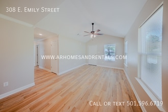 308 E Emily St in North Little Rock, AR - Building Photo - Building Photo