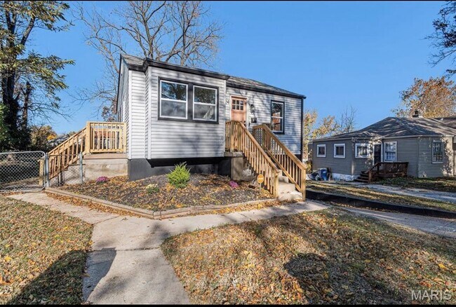 24 Lamar Dr in Jennings, MO - Building Photo - Building Photo