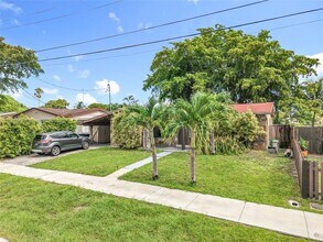 720 SW 4th St in Hallandale Beach, FL - Building Photo - Building Photo