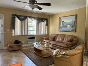500 Layne Blvd in Hallandale Beach, FL - Building Photo - Building Photo