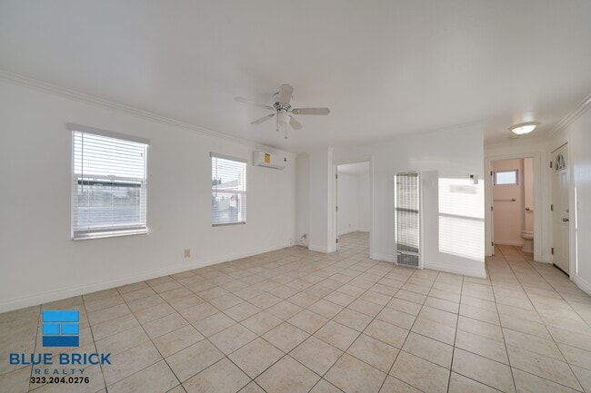 1719 W 35th Pl in Los Angeles, CA - Building Photo - Building Photo