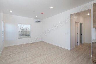 3021 Luna Ave in San Diego, CA - Building Photo - Building Photo