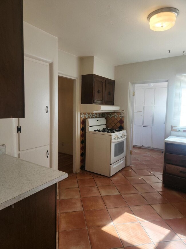 917 Girard Blvd SE in Albuquerque, NM - Building Photo - Building Photo