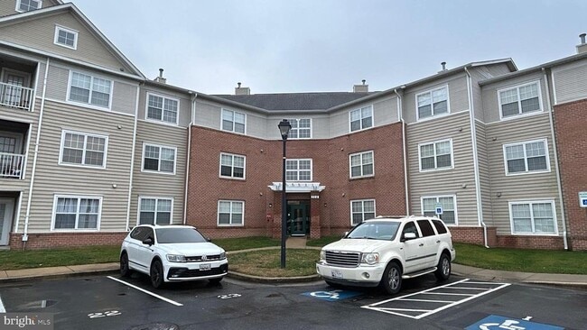 property at 306 Gatehouse Ln