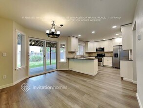 5631 Komachin Loop SE in Lacey, WA - Building Photo - Building Photo