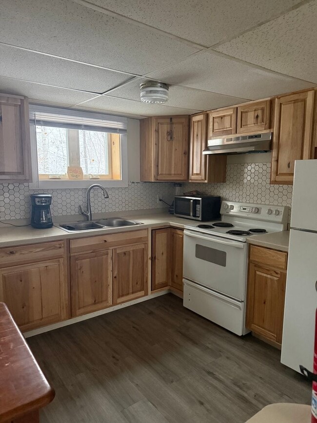 3748 Swanson Ave in Fairbanks, AK - Building Photo - Building Photo