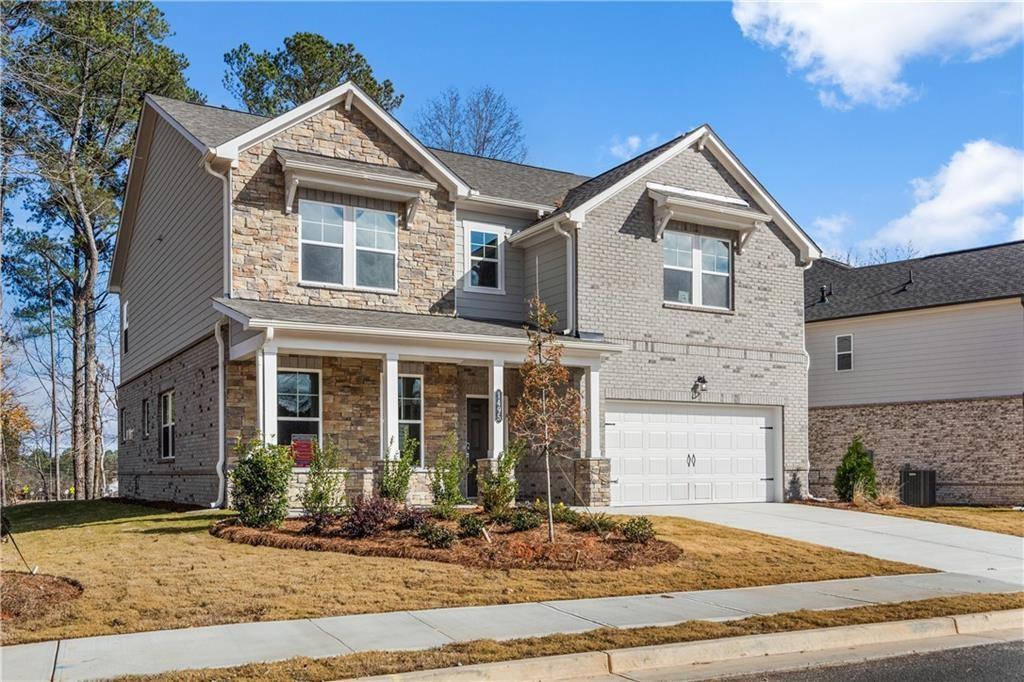 1495 Auburn Rd in Dacula, GA - Building Photo