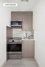 47 W 71st St in New York, NY - Building Photo - Building Photo