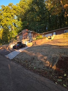 833 E Cumberland Dr in Louisville, TN - Building Photo - Building Photo