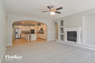 721 Blue Crystal Creek Rd in Henderson, NV - Building Photo - Building Photo