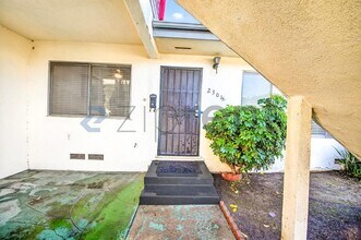 2301 W Beverly Blvd in Montebello, CA - Building Photo - Building Photo