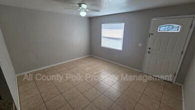 712 Bryon Ct in Lakeland, FL - Building Photo - Building Photo