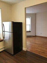 96 Linden St, Unit 1A in Boston, MA - Building Photo - Building Photo