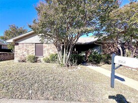 1106 Curtis Dr in Weatherford, TX - Building Photo