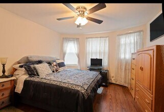 97-99-99 W 39th St in Bayonne, NJ - Building Photo - Building Photo