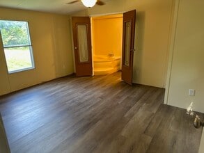 326 Perkins Rd in St. Clair, MO - Foto de edificio - Building Photo