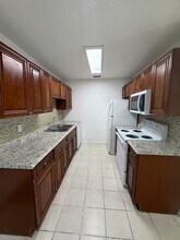 500 NW 8th Ct in Boynton Beach, FL - Foto de edificio - Building Photo