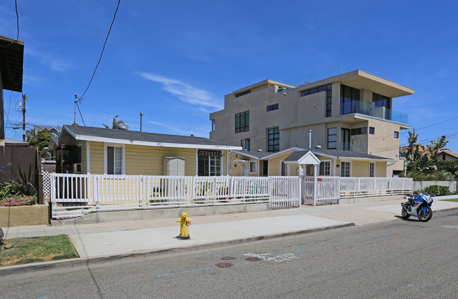 908 Tait St in Oceanside, CA - Building Photo - Building Photo