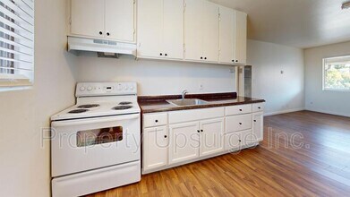 The Landing in Oroville, CA - Building Photo - Interior Photo