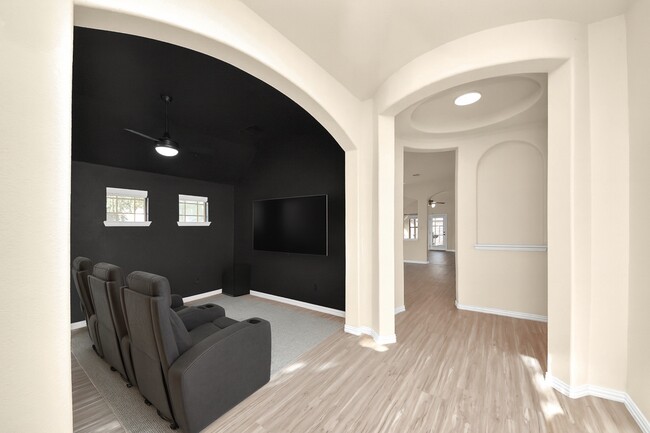 7503 Amber Village Cir