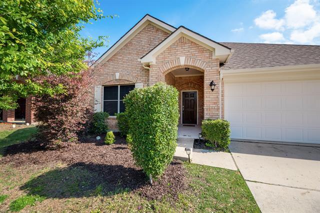 2404 Castle Creek Dr in Little Elm, TX - Building Photo - Building Photo