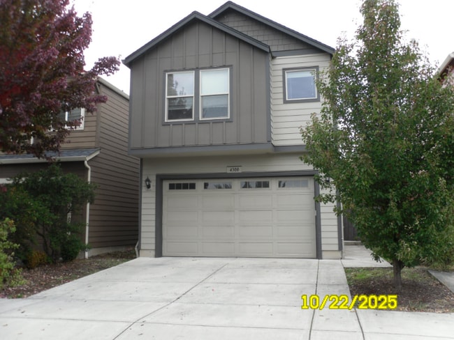 property at 4300 NE 34th Cir