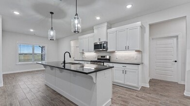 109 N Panther Ave in Farmington, AR - Building Photo - Building Photo