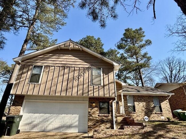 property at 8 New Haven Ct