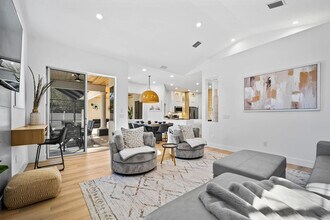 110 Wellstone Dr in Palm Coast, FL - Foto de edificio - Building Photo