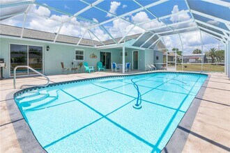 7 Classic Ct S in Palm Coast, FL - Building Photo - Building Photo