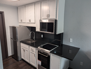 5527 Howe St in Pittsburgh, PA - Building Photo - Building Photo