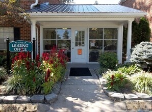 West Gate Terrace in Knoxville, TN - Foto de edificio - Building Photo