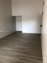 9421 Fontainebleau Blvd, Unit # 212-35 in Miami, FL - Building Photo - Building Photo