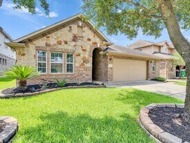 9015 Springcroft Ct in Tomball, TX - Building Photo