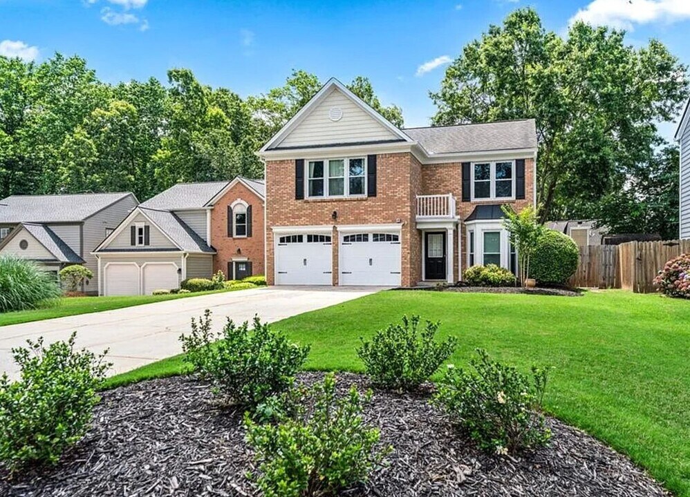 615 Rosedown Way in Alpharetta, GA - Building Photo