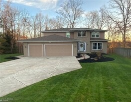 37445 Fawn Path Dr in Solon, OH - Building Photo