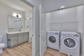 Park24 in Nashville, TN - Foto de edificio - Building Photo