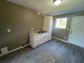 7702 7th Ave S in Birmingham, AL - Building Photo