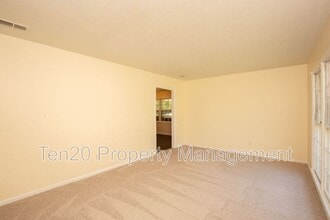 3795 Meadowlark Dr in Columbus, GA - Building Photo - Building Photo