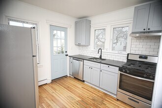 1708 A St, Unit Apt. 1 in Belmar, NJ - Foto de edificio - Building Photo